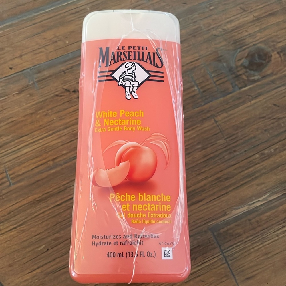 Le Petit Marseillais Shower Gel White Peach & Nectarine 13.5 Fluid Ounce x3